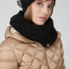 Licy-Cappello Nero Con Pon Pon