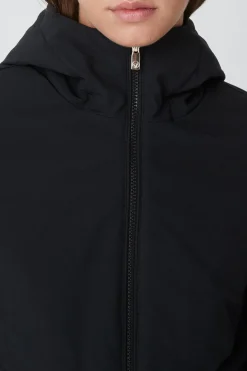 Madeline 2.2-Giacca Corta Nera In Softshell